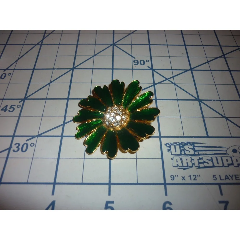 Vintage NOS Sue Ellen Made in England Green Enamel Rhinestone Daisy Brooch